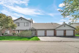 1415 W Partridge Ln, Arlington Heights, IL 60004 - Photo 1