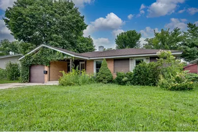 502 Oakton Street, Elk Grove Village, IL 60007 - Photo 1