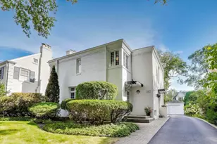 1947 Kenilworth Ave, Wilmette, IL 60091 - Photo 1