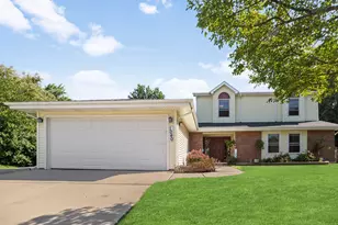 1040 Hermitage Ln, Hoffman Estates, IL 60169 - Photo 1