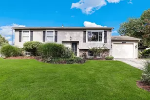 3104 Andrea Ct, Woodridge, IL 60517 - Photo 1