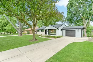 931 Holmes Ave, Deerfield, IL 60015 - Photo 1