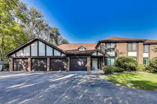 5836 Doe Cir, Westmont, IL 60559 - Photo 1