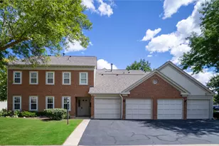 1412 Shore Ct, Wheeling, IL 60090 - Photo 1