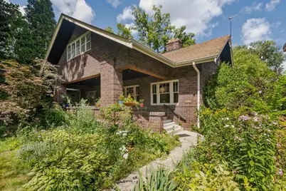 2216 W Greenleaf Avenue, Chicago, IL 60645 - Photo 1