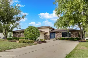 15507 S Willow Ct, Homer Glen, IL 60491 - Photo 1