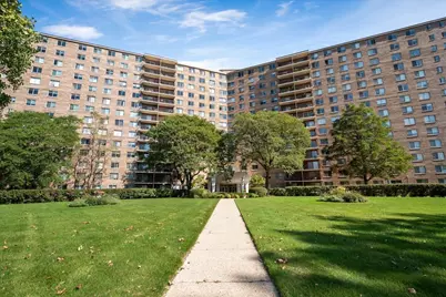 7141 N Kedzie Avenue #406, Chicago, IL 60645 - Photo 1