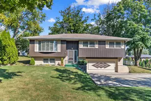 7831 Clarendon Hills Rd, Willowbrook, IL 60527 - Photo 1