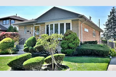 8512 N Oriole Avenue, Niles, IL 60714 - Photo 1