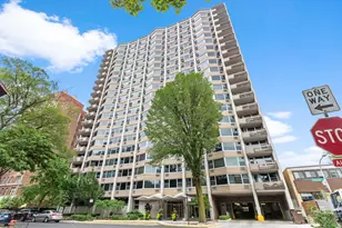 555 W Cornelia Ave, Chicago, IL 60657 - Photo 1