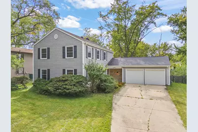2S630 Devonshire Lane, Glen Ellyn, IL 60137 - Photo 1