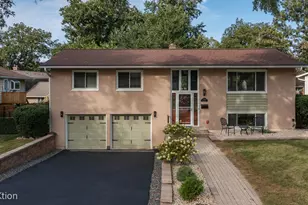 7024 Roberts Dr, Woodridge, IL 60517 - Photo 1