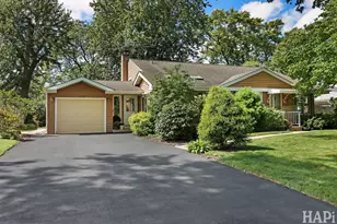 1244 Longmeadow Dr, Glenview, IL 60025 - Photo 1