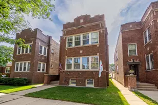 6712 N Maplewood Ave, Chicago, IL 60645 - Photo 1