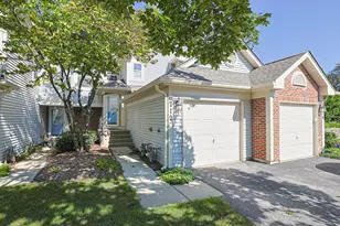 712 Shady Oaks Ct, Elgin, IL 60120 - Photo 1