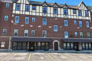 8001 Edgewater Rd, Riverside, IL 60546 - Photo 1