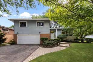 1115 Kenton Rd, Deerfield, IL 60015 - Photo 1