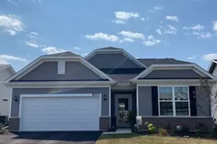 2810 Spring Cir S, Lindenhurst, IL 60046 - Photo 1