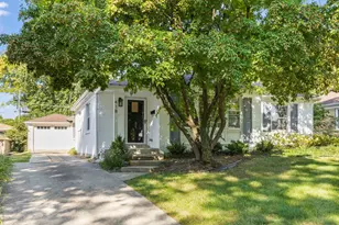 418 S Williston St, Wheaton, IL 60187 - Photo 1