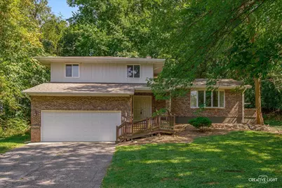 510 N Van Buren Street, East Dundee, IL 60118 - Photo 1