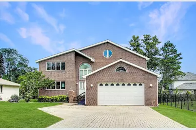 2305 Pfingsten Road, Glenview, IL 60026 - Photo 1