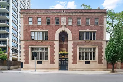 50 W Schiller Street #2G, Chicago, IL 60610 - Photo 1