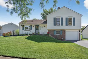 981 Longstreet Dr, Bartlett, IL 60103 - Photo 1