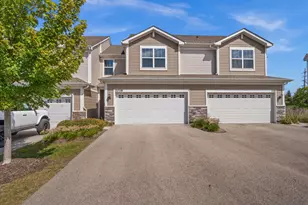 1016 Moraine Dr, South Elgin, IL 60177 - Photo 1