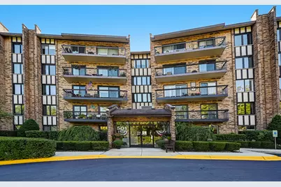 501 Lake Hinsdale Drive #504, Willowbrook, IL 60527 - Photo 1