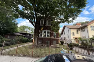 6911 S Jeffery Blvd, Chicago, IL 60649 - Photo 1