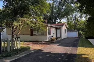 597 Lowden Ave, Glen Ellyn, IL 60137 - Photo 1