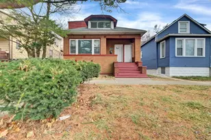 8210 S Manistee Ave, Chicago, IL 60617 - Photo 1