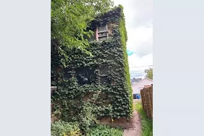 5134 W Strong Street, Chicago, IL 60630 - Photo 1