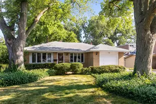 116 Sturtz St, Barrington, IL 60010 - Photo 1