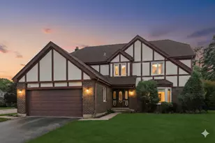 2611 E Radford Ct, Arlington Heights, IL 60004 - Photo 1