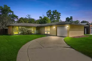 5556 Natalie Dr, Oak Forest, IL 60452 - Photo 1