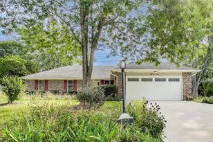 5913 Dover Dr, Lisle, IL 60532 - Photo 1