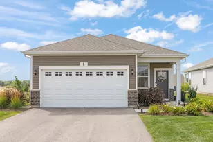 1 Savannah Ct, Algonquin, IL 60102 - Photo 1