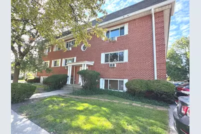 727 S Maple Avenue #106, Oak Park, IL 60304 - Photo 1