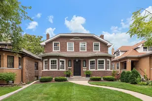 1221 Edmer Ave, Oak Park, IL 60302 - Photo 1