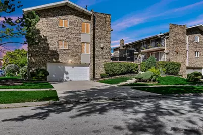 9620 S Kedvale Avenue #201E, Oak Lawn, IL 60453 - Photo 1