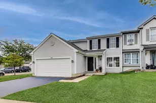 941 Martingale Ln, Round Lake Beach, IL 60073 - Photo 1