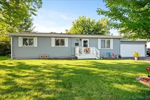 515 W Comanche Ave, Shabbona, IL 60550 - Photo 1