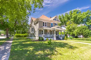 604 N 7th St, Rochelle, IL 61068 - Photo 1