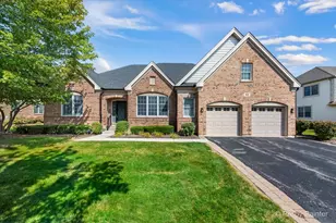93 Open Pkwy S, Hawthorn Woods, IL 60047 - Photo 1