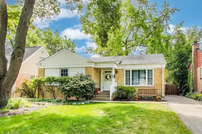 815 E Olive Street, Arlington Heights, IL 60004 - Photo 1