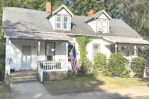 717 Madison Ave, Dixon, IL 61021 - Photo 1