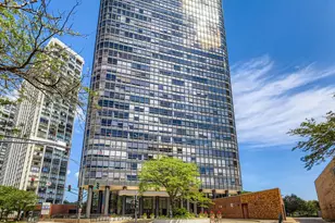 5415 N Sheridan Rd, Chicago, IL 60640 - Photo 1