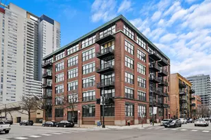 817 W Washington Blvd, Chicago, IL 60607 - Photo 1