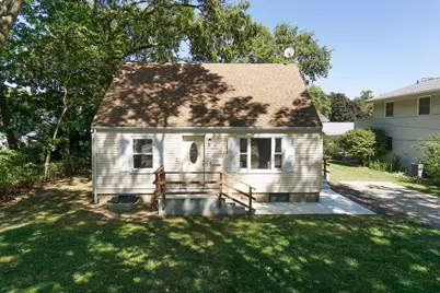 406 E Sycamore Street, Normal, IL 61761 - Photo 1